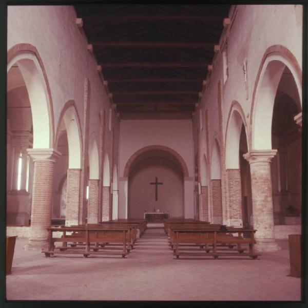 Mantova - Chiesa di S. Maria del Gradaro - Interno - Navata laterale