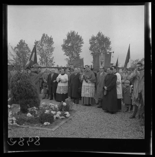 Commemorazione dei Defunti - Aurorità militari civili e religiose - Mantova - Cimitero monumentale