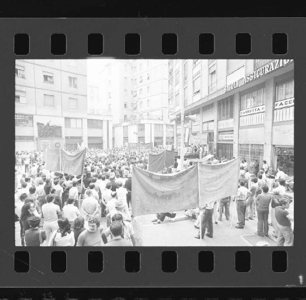 Manifestazione sindacale per sciopero regionale - Mantova - Piazza 80° Fanteria - Manifestanti