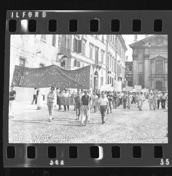 Manifestazione sindacale per sciopero regionale - Mantova - Piazza Sordello - Corteo