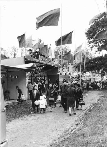 Festa dei lavoratori metallurgici francesi - Stand - Bandiere