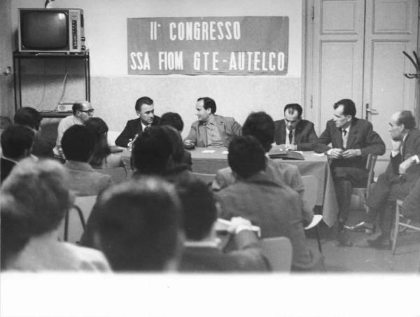 Interno - Congresso della Sezione Sindacale Aziendale Fiom della Gte Autelco - Tavolo della presidenza con Annio Breschi