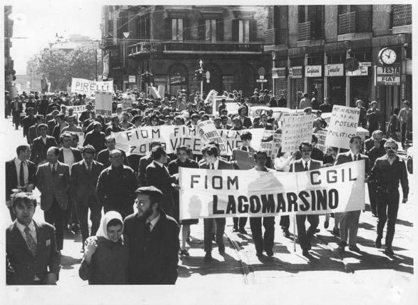 Sciopero generale per le riforme (casa, fisco, prezzi, sanità) - Corteo dei lavoratori - Spezzone lavoratori Lagomarsino - Striscione - Cartelli di protesta