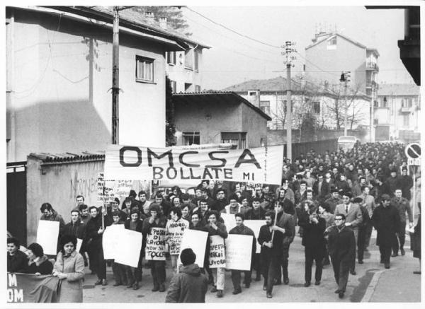 Sciopero dei lavoratori della Omcsa - Corteo - Striscione - Cartelli