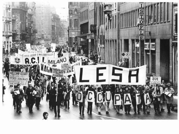 Manifestazione del primo maggio - Corteo dei lavoratori - Spezzone lavoratori della Lesa - Striscioni - Cartelli