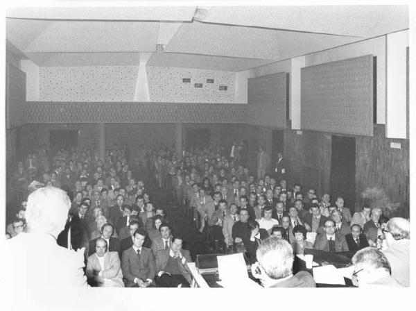 Cinema San Gregorio - Interno - Attivo regionale unitario - Panoramica sulla sala - Platea