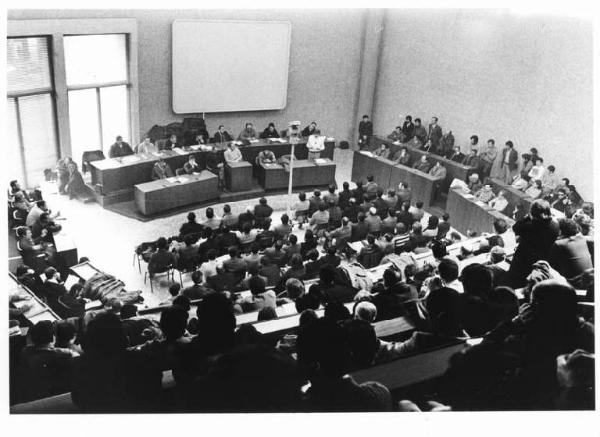 Sala del Comune di Sesto San Giovanni - Interno - Convegno costitutivo del sindacato unitario metalmeccanici della zona di Sesto San Giovanni - Panoramica sulla sala - Tavolo della presidenza - Platea