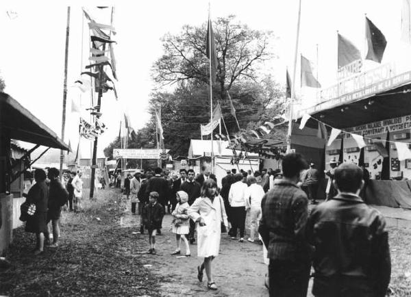 Festa dei lavoratori metallurgici francesi - Cgt - Stand - Bandiere