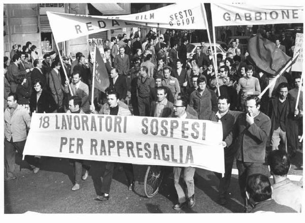 Sciopero generale a Sesto San Giovanni - Corteo - Spezzone lavoratori della Redaelli - Striscione - Cartelli - Bandiera