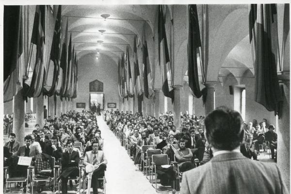 Milano - Museo Nazionale della Scienza e della Tecnica - Interno - Convegno "Statuto dei lavoratori e movimento operaio 1970-1975" - Platea