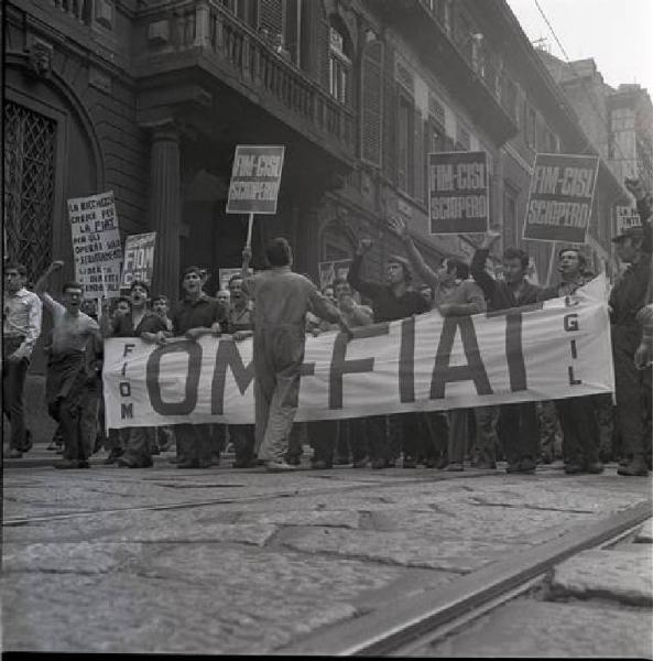 Sciopero dei lavoratori della Om - Testa del corteo - Striscioni - Cartelli di sciopero Fiom Cgil, Fim Cisl