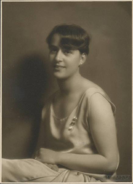 Ritratto femminile. Gerda Lutomirsky Krebs