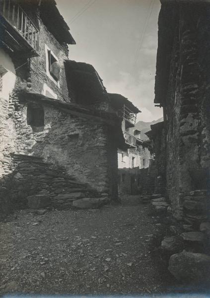 Veduta architettonica. Chiesa in Valmalenco - Vassalini - Rustici