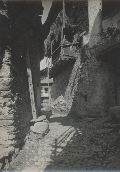 Veduta architettonica. Chiesa in Valmalenco - Vassalini - Rustici