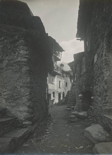 Veduta architettonica. Chiesa in Valmalenco - Vassalini - Rustici