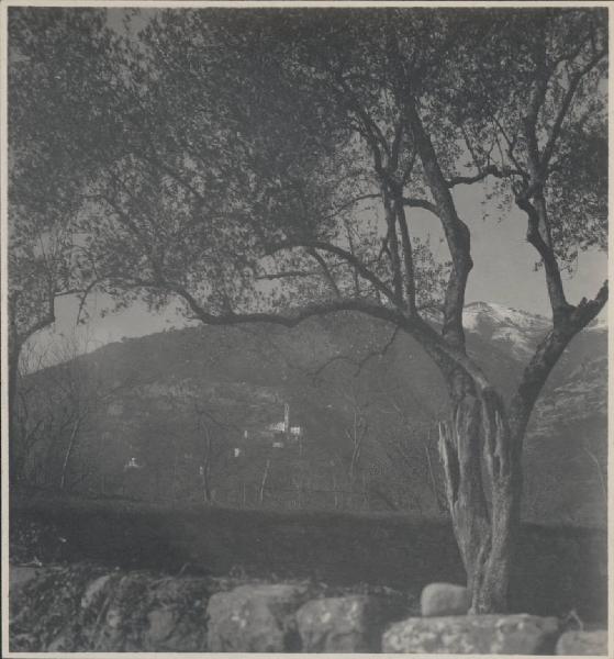 Paesaggio. Lenno - chiesa della Madonna del Soccorso