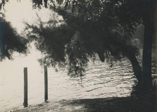 Paesaggio. Lago di Como - Lenno - attracco