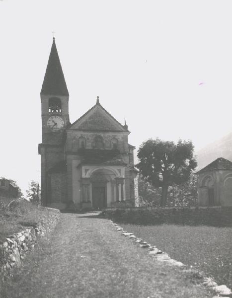 Paesaggio. Valle Vigezzo - Druogno - Coimo - Chiesa parrocchiale - Facciata e campanile