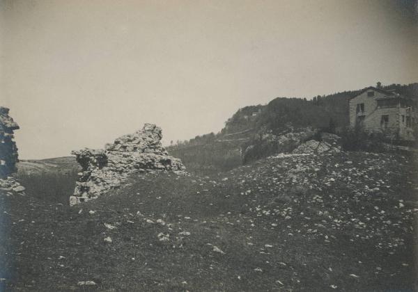 Paesaggio. Chiusi della Verna (già detta Chiusi in Casentino) - Foresta della Verna