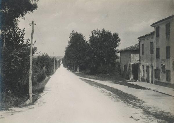 Paesaggio. Borso del Grappa - Semonzo - Veduta della strada per Crespano del Grappa