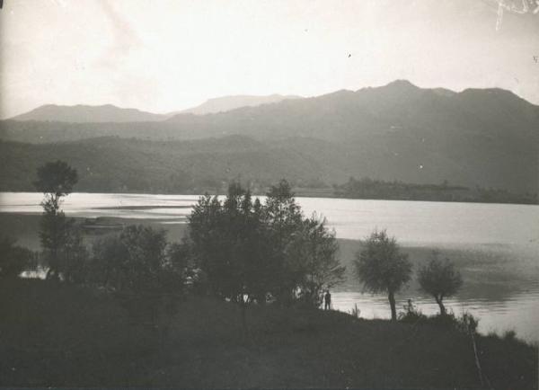 Paesaggio. Lago grande di Avigliana - Veduta