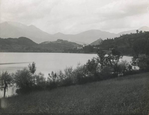 Paesaggio. Lago grande di Avigliana - Veduta