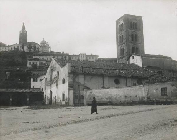 Veduta architettonica. Pinerolo - Chiesa di S. Domenico e chiesa di S. Maurizio