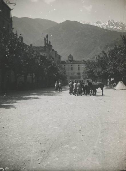 Paesaggio. Susa - Alpini e muli