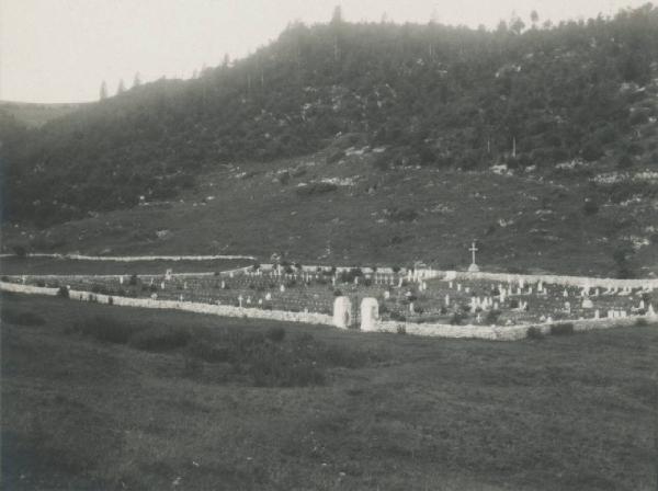 Paesaggio. Monte Grappa - Cimitero