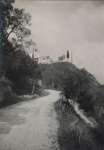 Paesaggio. Toscolano-Maderno - Gaino - Veduta da un sentiero della chiesa parrocchiale