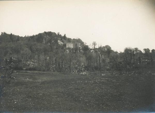 Paesaggio. Chiusi della Verna (già detta Chiusi in Casentino) - Veduta del Monte Penna con il Santuario