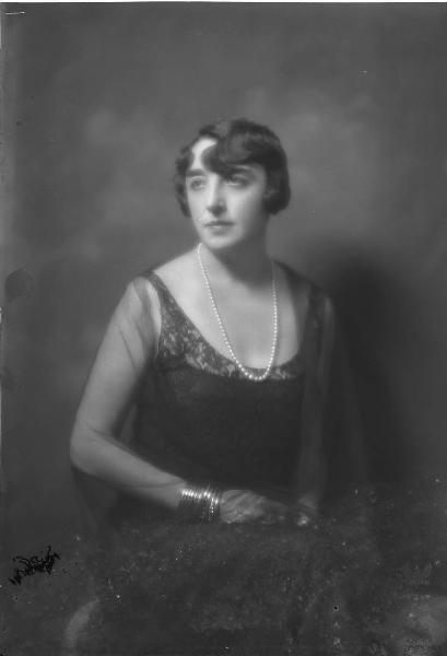 Ritratto femminile. Ernesta Durini