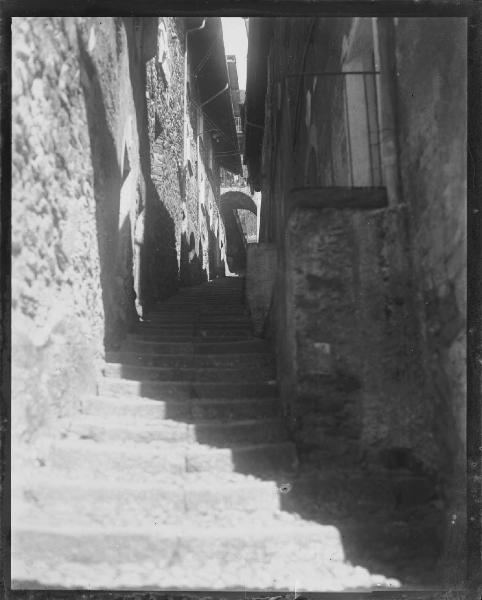 Paesaggio. Località non identificata - Vicolo