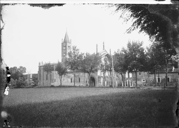 Veduta architettonica. Susa - Abbazia di S. Antonio di Ranverso