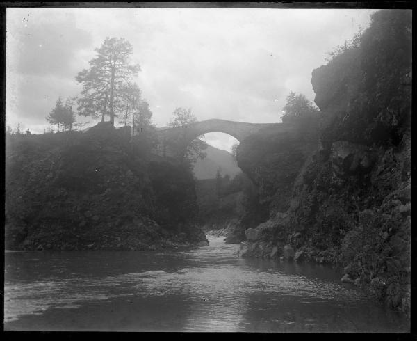 Paesaggio. Valle Vigezzo - Re - Ponte Mallione