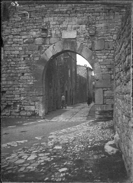 Veduta architettonica. Assisi - Veduta