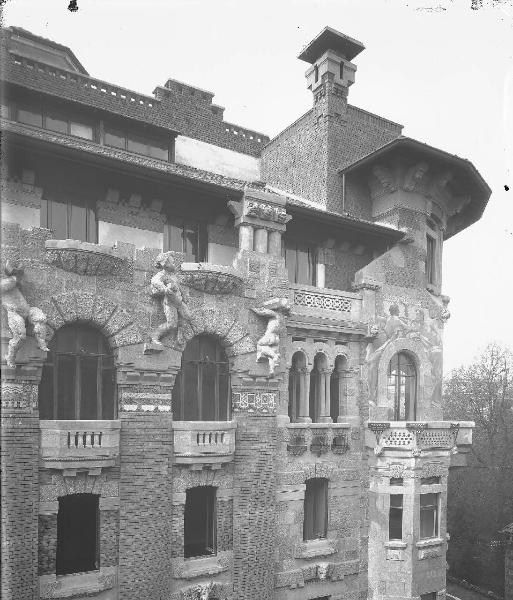 Veduta architettonica. Milano - via Cappuccini 8 - Palazzo Berri-Meregalli