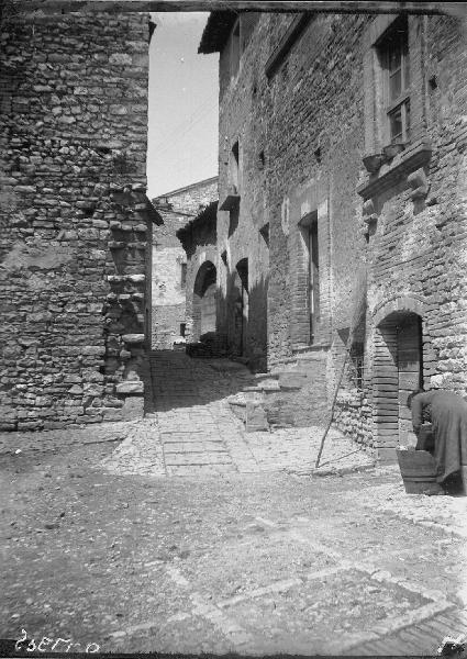 Veduta architettonica. Spello - Veduta