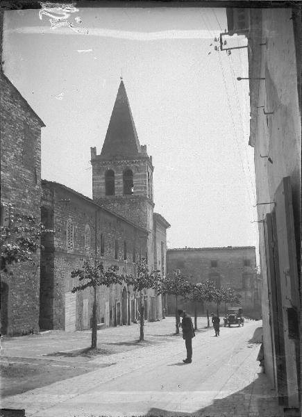 Veduta architettonica. Spello - Chiesa di S. Maria Maggiore