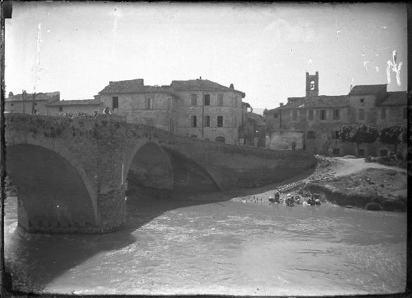 Paesaggio. Cannara - Ponte sul fiume Topino