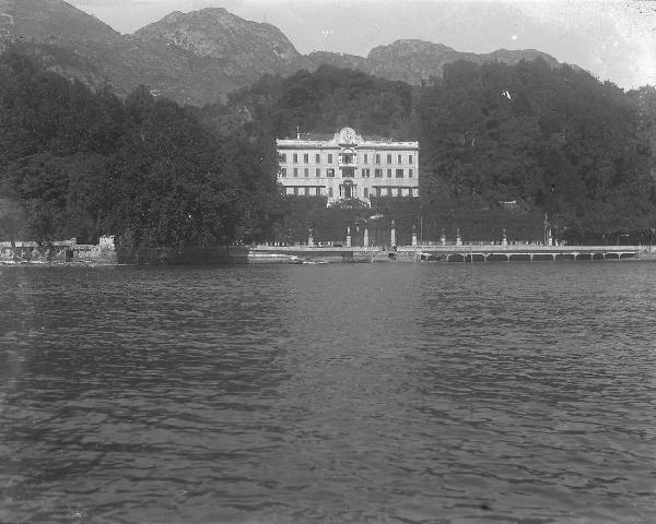 Paesaggio. Tremezzo - Villa Carlotta - Lago di Como