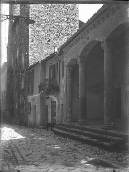 Veduta architettonica. Narni - Chiesa di S. Maria in Pensole - Facciata