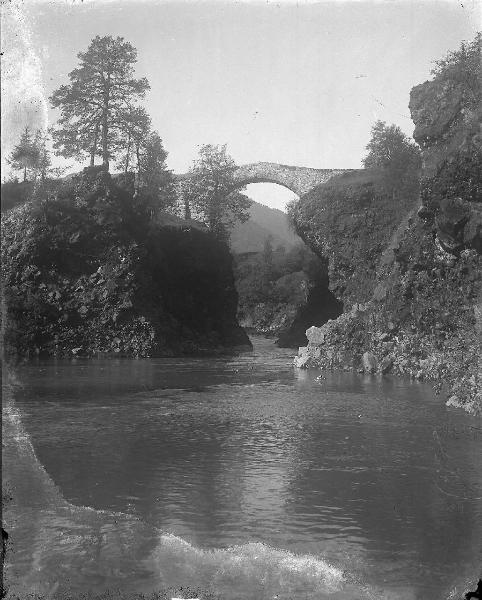 Paesaggio. Valle Vigezzo - Re - Ponte Mallione