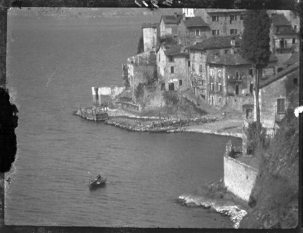 Paesaggio. Lago di Como - Dervio - Corenno Plinio- Veduta