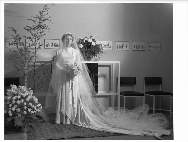 Ritratto femminile. Sposa: Ella Gennarini