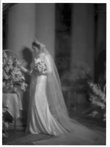 Ritratto femminile. Sposa: Papazian