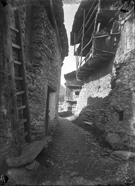 Veduta architettonica. Chiesa in Valmalenco - Vassalini - Rustici