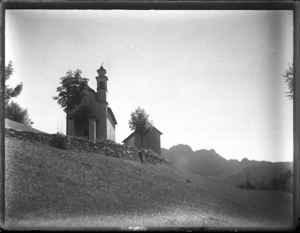 Paesaggio. Valle Vigezzo - Craveggia - Chiesa di Blitz