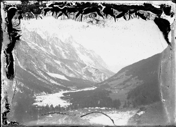 Paesaggio. Località non identificata (Valle d'Aosta) - Veduta di un ghiacciaio