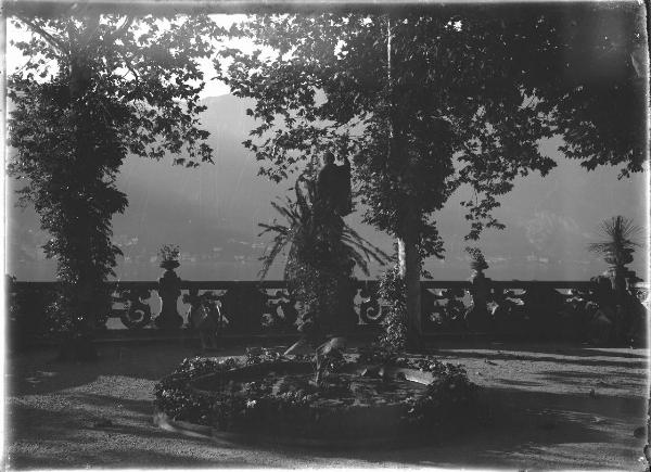 Paesaggio. Lago di Como - Lenno - Villa Balbianello - Terrazza